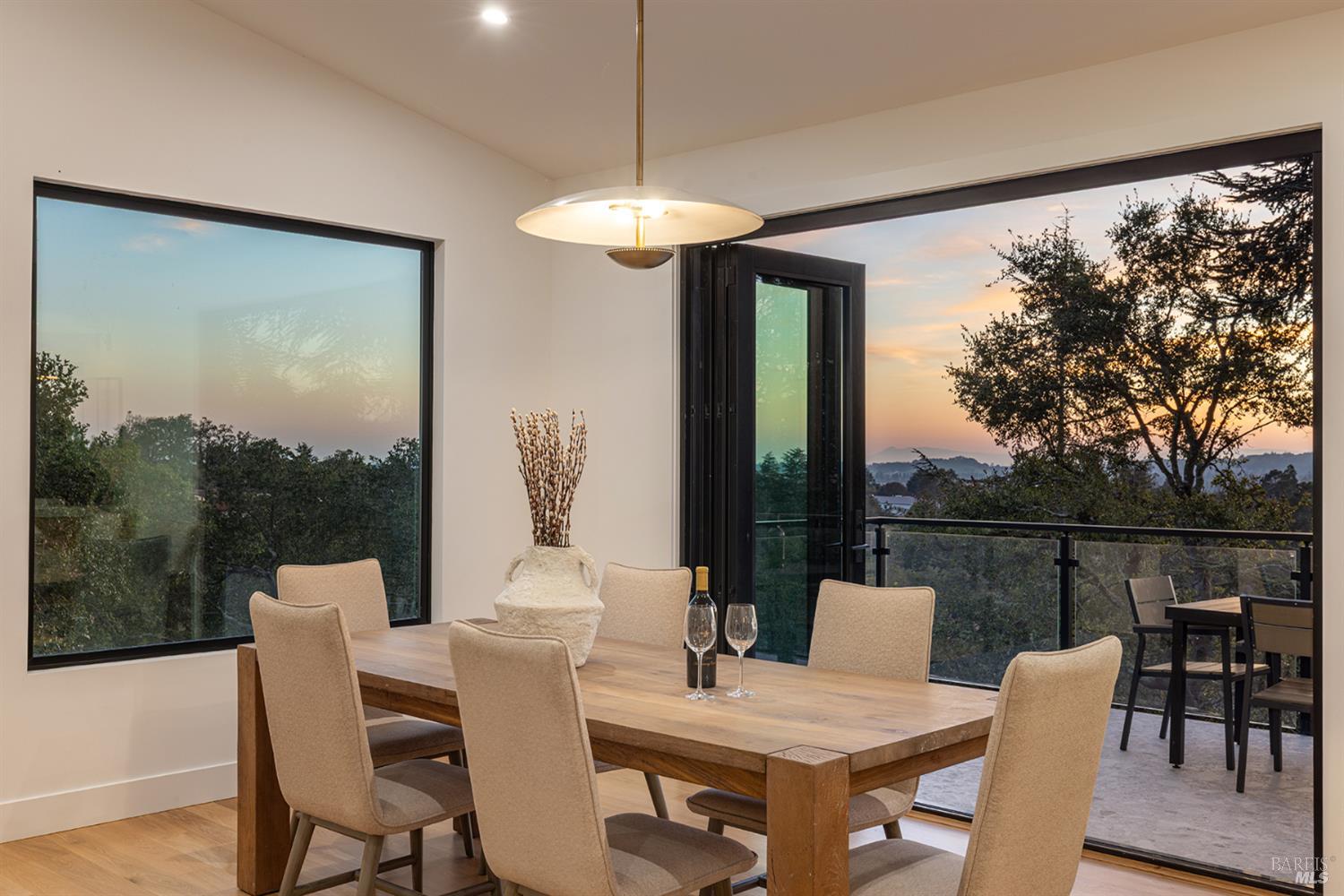 559 East Spring Street Napa, CA 94559 - Photo 7 of 74