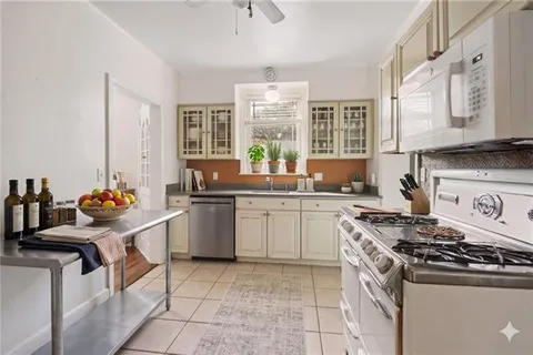 $289,000 | 4420 Venus Street, New Orleans, LA 70122