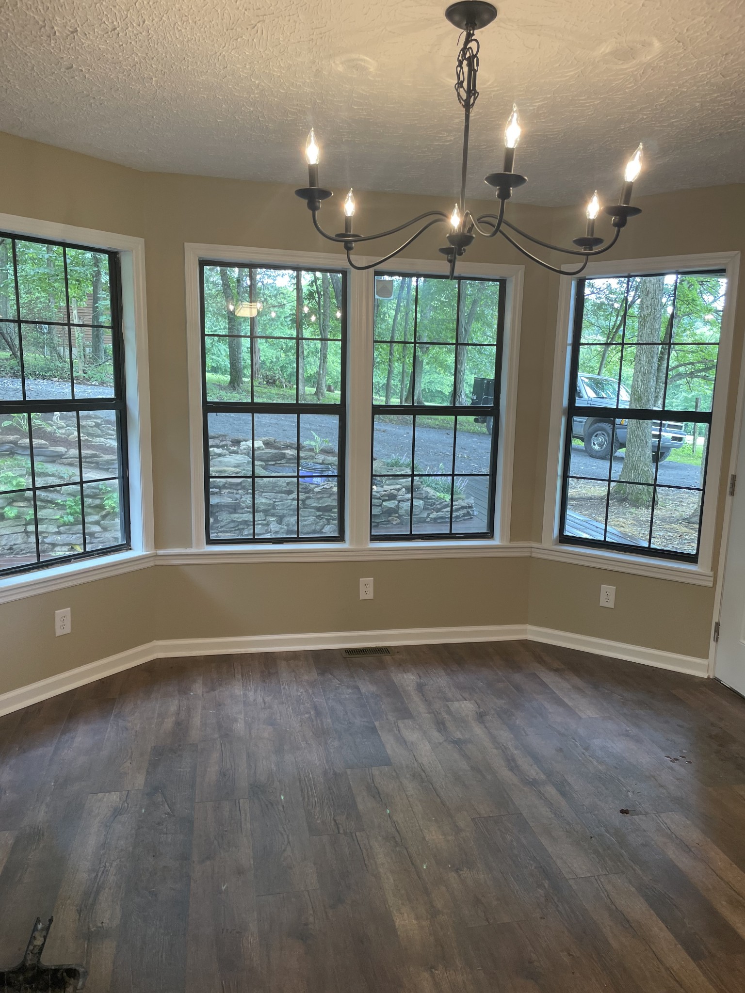 207 Chipman Road Bethpage, TN 37022 - Photo 22 of 31 Dining Area