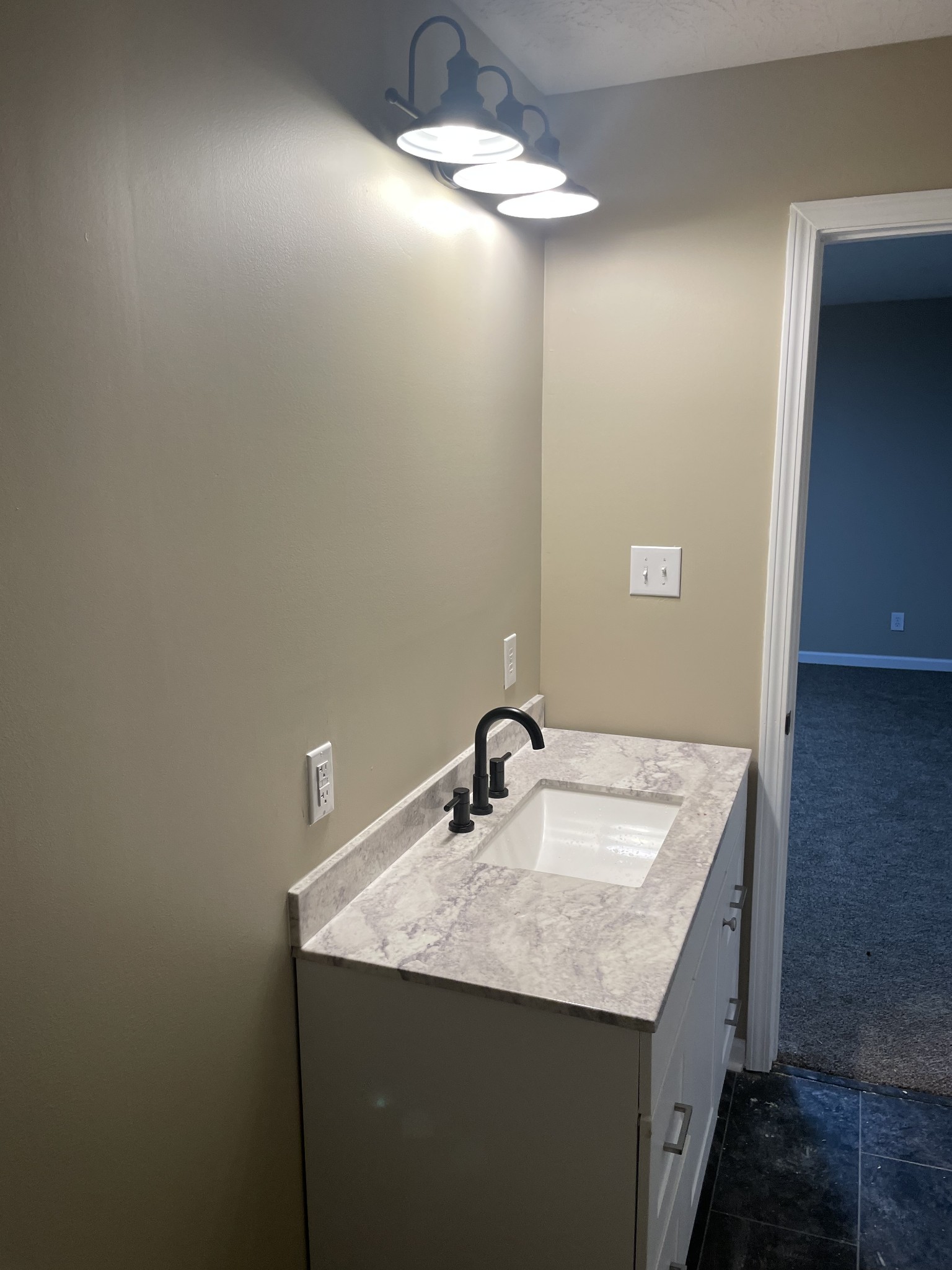 207 Chipman Road Bethpage, TN 37022 - Photo 24 of 31 Master Bath
