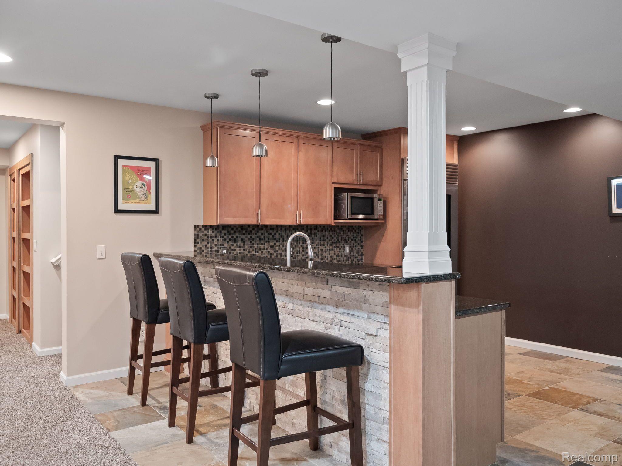 6834 Woodcrest Ridge Clarkston, MI 48346 - Photo 47 of 55 Lower level kitchenette