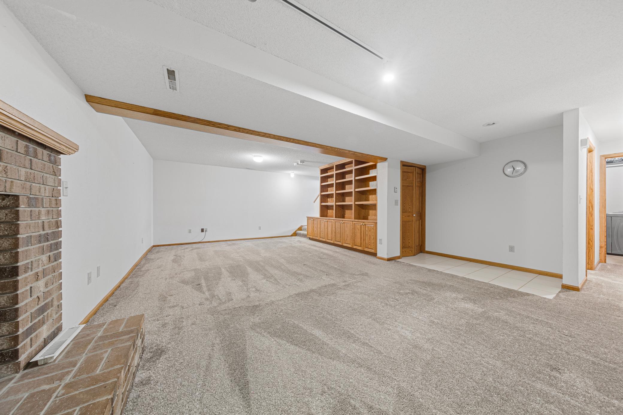 2114 51st Street Northwest Rochester, MN 55901 - Photo 27 of 37 Gallery Image 27