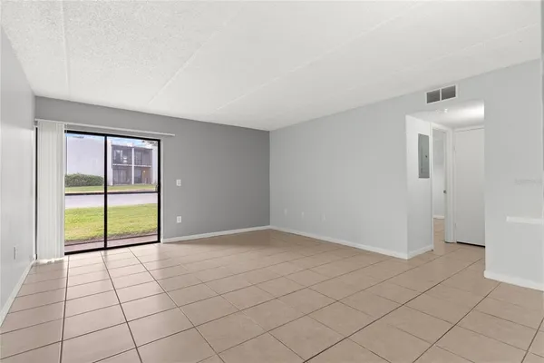 $1,450 | 1108 Bartow Road, Unit 100, Lakeland, FL 33801