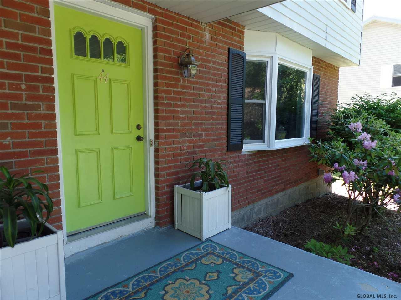 44 Elwood Road Bethlehem, NY 12054 - Photo 2 of 35 Photo 2