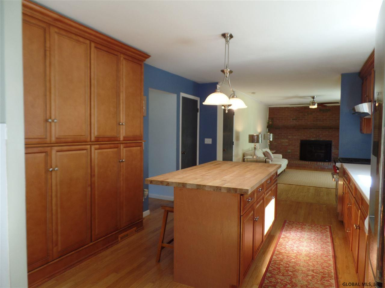 44 Elwood Road Bethlehem, NY 12054 - Photo 8 of 35 Photo 8