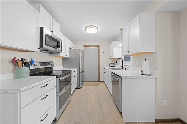 $435,000 | 16263 Fishing Way, Rosemount, MN 55068