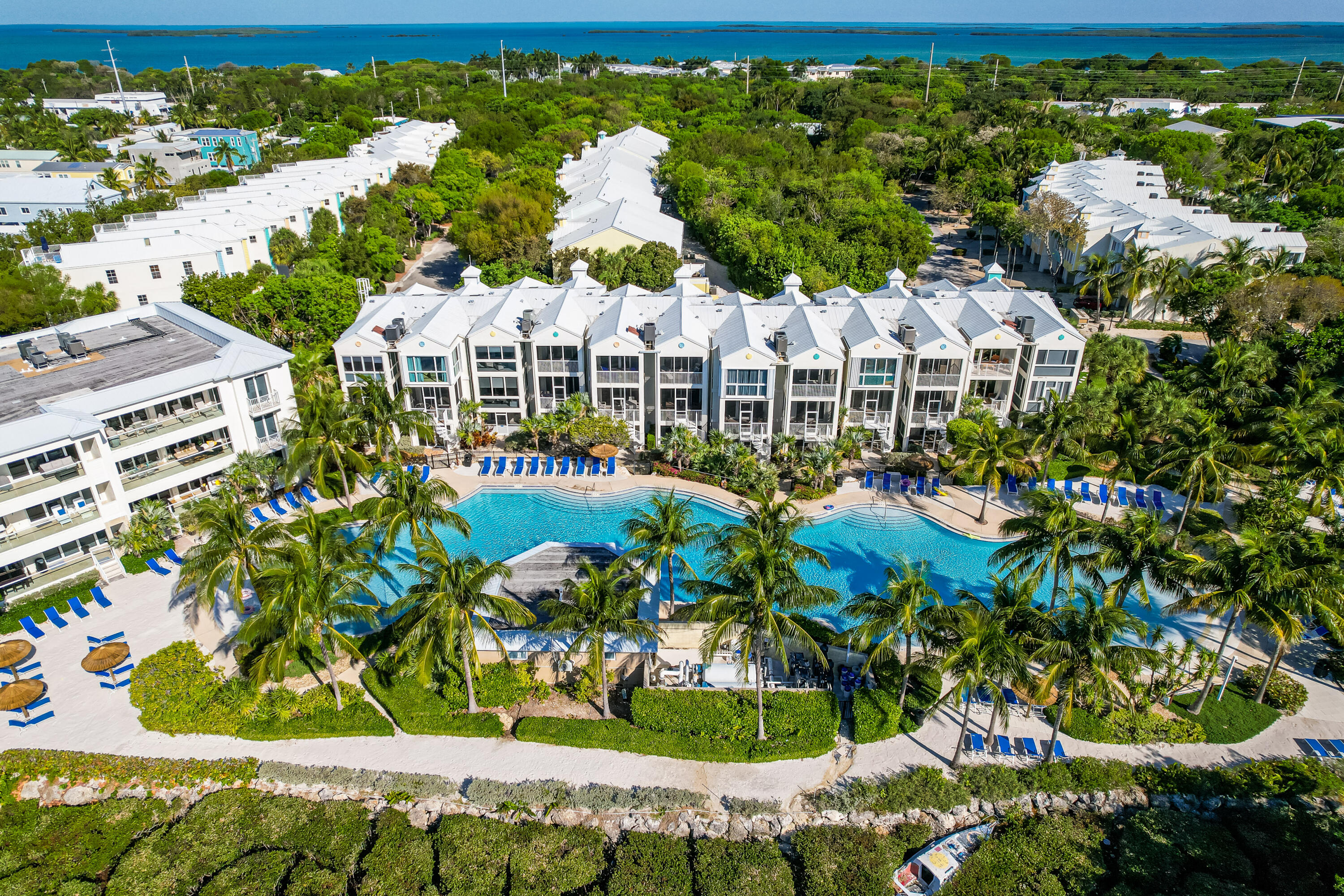 97501 Overseas Highway, Unit 607 Key Largo, FL 33037 - Photo 1 of 73 Oceanfront Pool