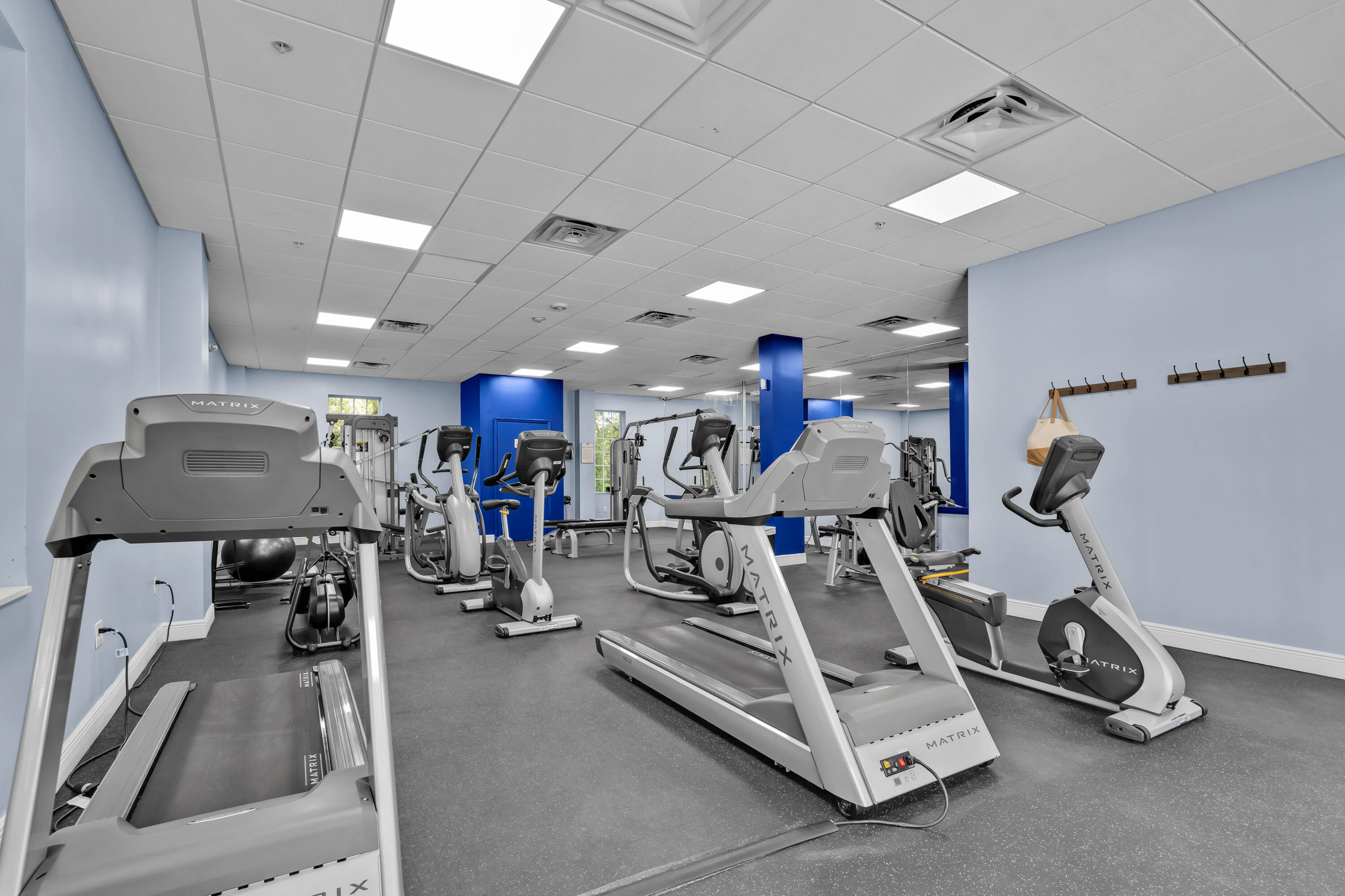 97501 Overseas Highway, Unit 607 Key Largo, FL 33037 - Photo 72 of 73 a view of a room with gym equipment