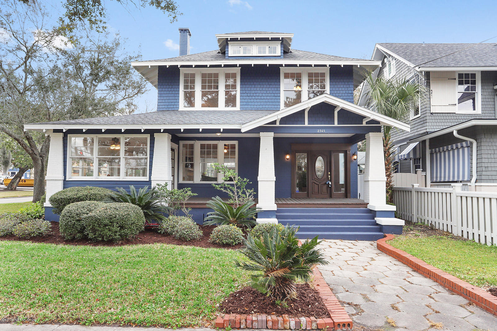 2365 Riverside Ave