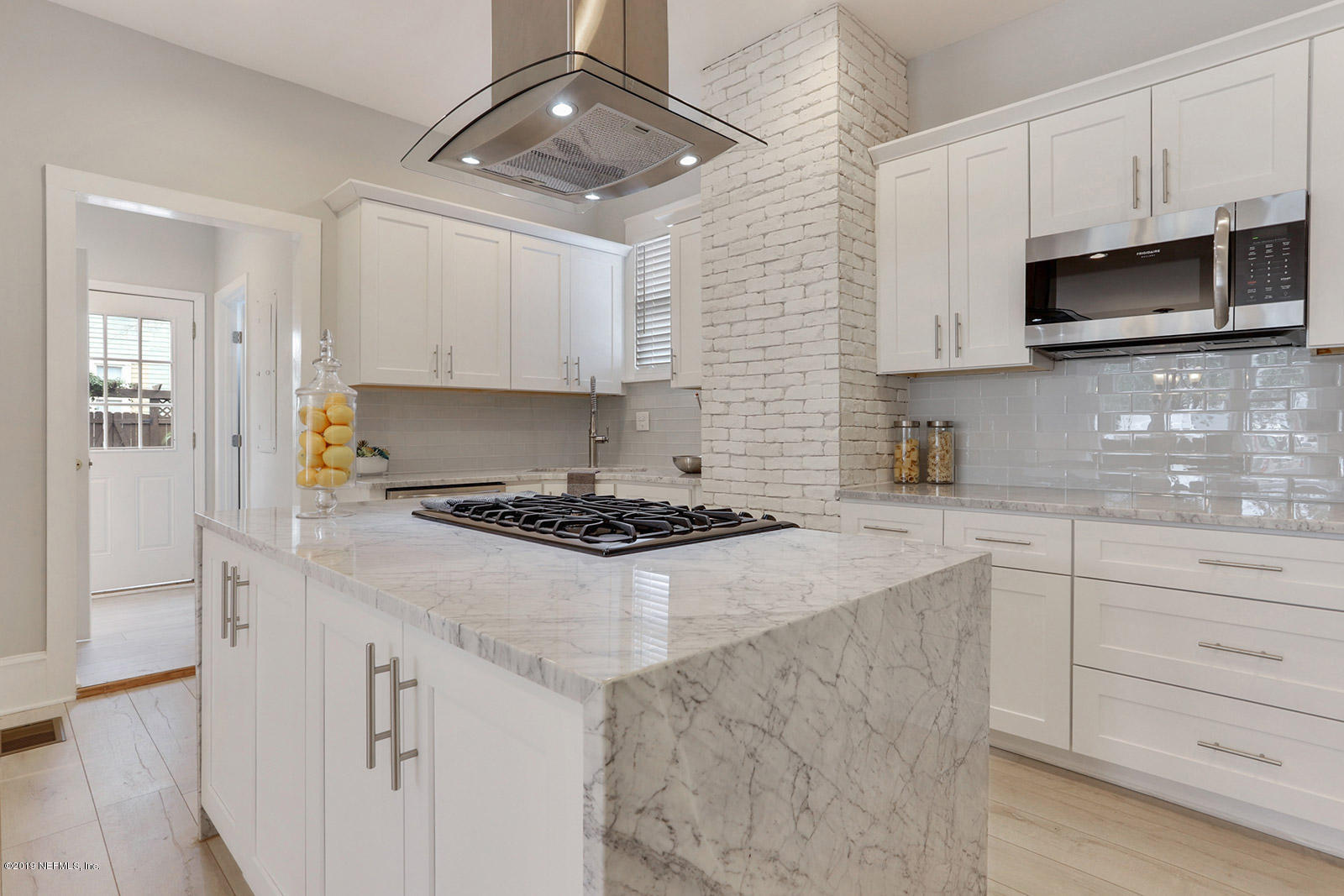2365 Riverside Avenue Jacksonville, FL 32204 - Photo 10 of 27 Kitchen