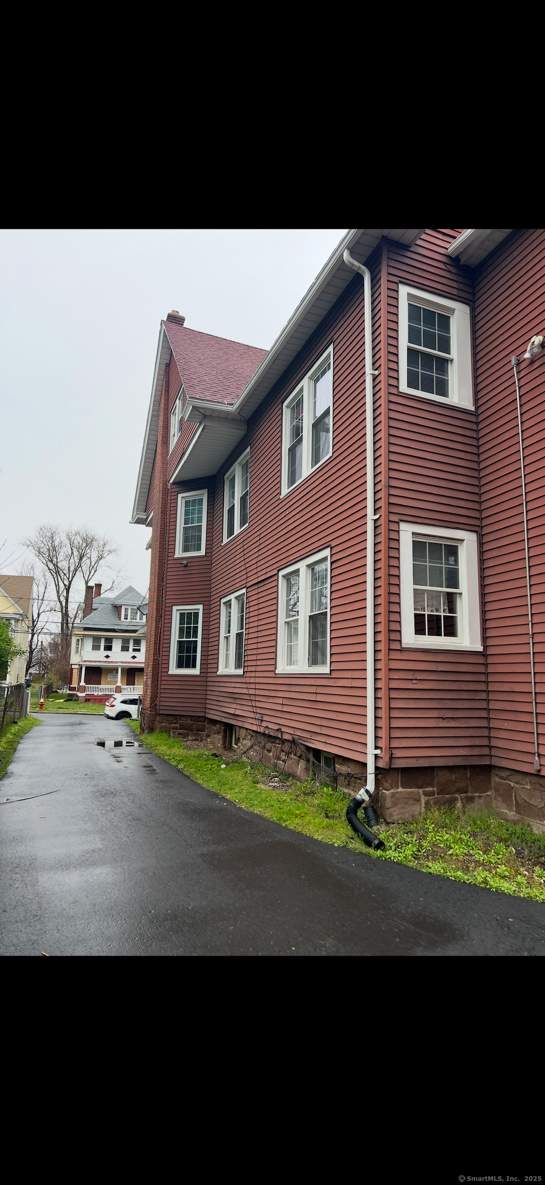 68 Sterling Street Hartford, CT 06112 - Photo 5 of 5