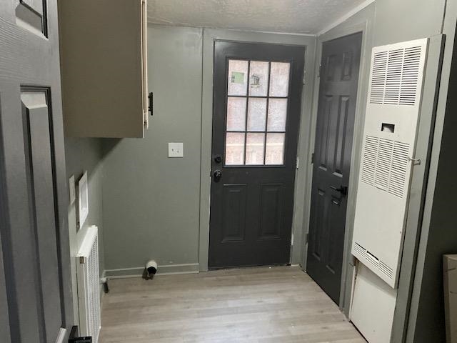 145 Walnut Bend Road Arlington, TN 38002 - Photo 7 of 9 an empty room with windows