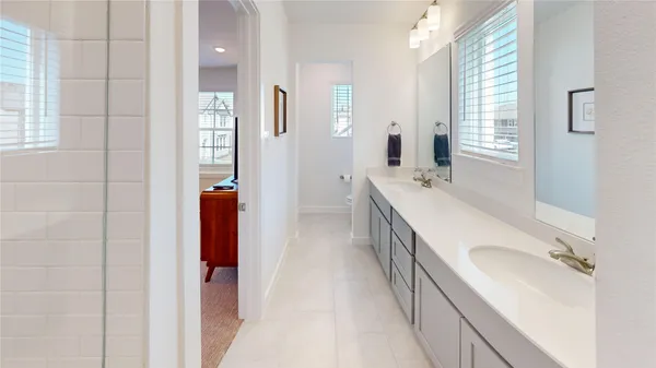 $3,175 | 2942 ELLE Drive, Grand Prairie, TX 75052