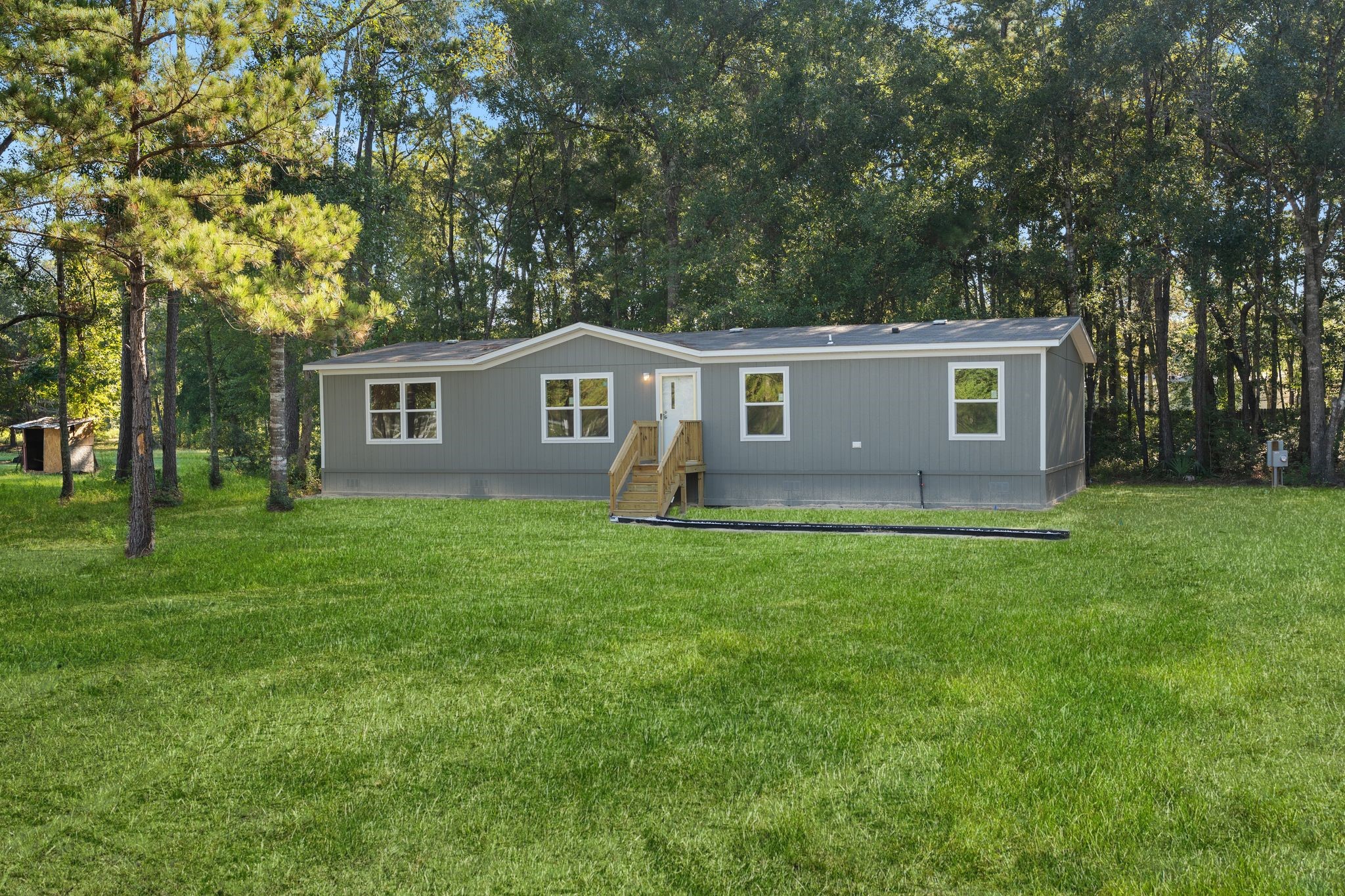 a view of outdoor space yard and yard