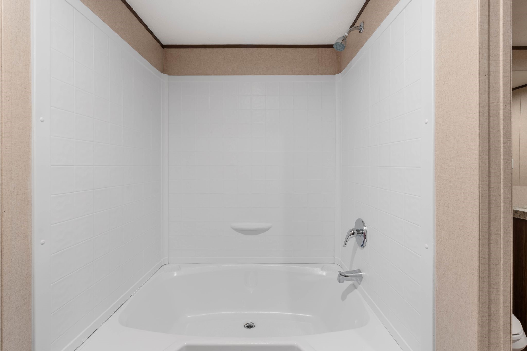 3941 Highline Oaks West Conroe, TX 77306 - Photo 17 of 38 a bathroom with a bathtub