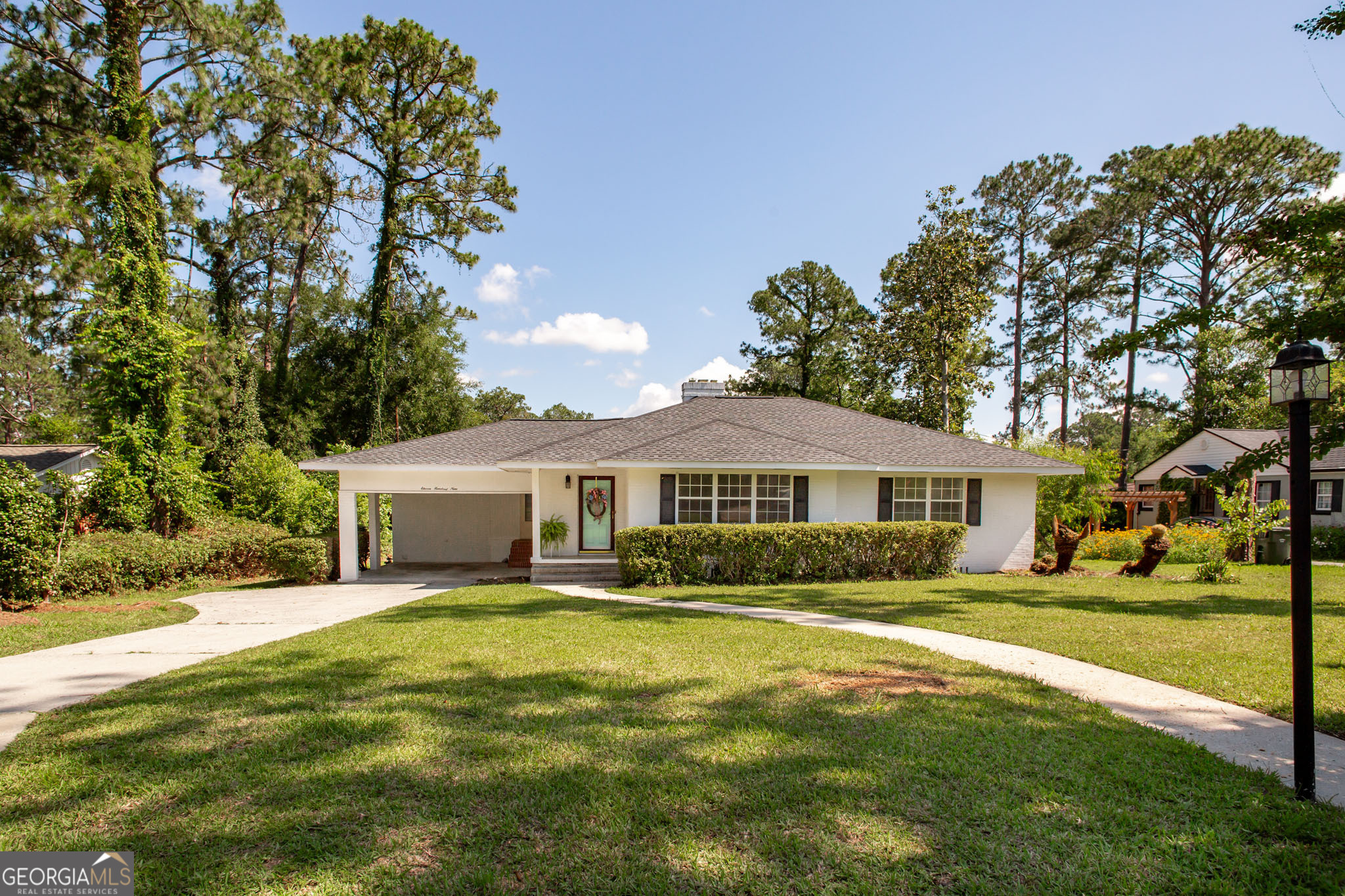 1109 Cherokee Circle Waycross, GA 31501 - Photo 3 of 45