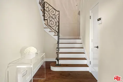 $2,349,000 | 1531 Marmont Avenue, Los Angeles, CA 90069
