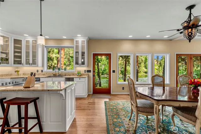 $1,950,000 | 9377 Lone Pine Orchard Road, Leavenworth, WA 98826