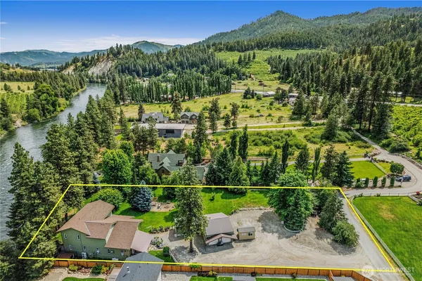 $1,950,000 | 9377 Lone Pine Orchard Road, Leavenworth, WA 98826