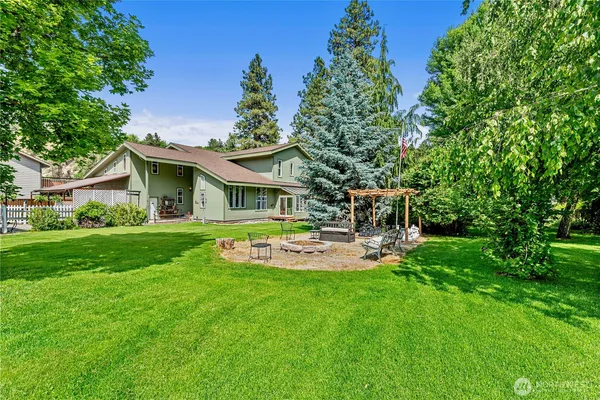 $1,950,000 | 9377 Lone Pine Orchard Road, Leavenworth, WA 98826