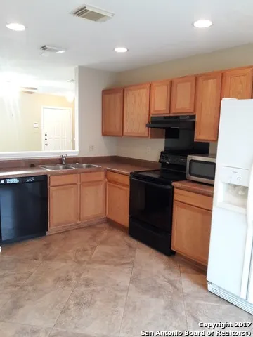 $1,675 | 5003 Kenton Harbor, San Antonio, TX 78240