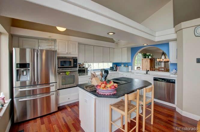 6845 Edgewood Way Highlands Ranch, CO 80130 - Photo 11 of 26 Gallery Image 11