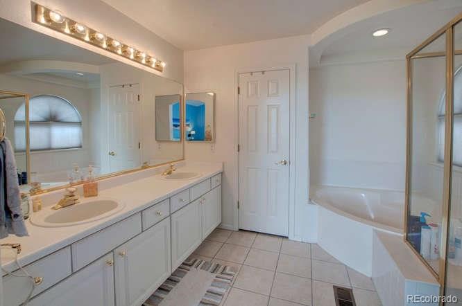 6845 Edgewood Way Highlands Ranch, CO 80130 - Photo 15 of 26 Gallery Image 15