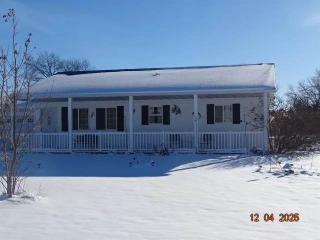 $329,000 | 2739 West White Tail, Montello, WI 53949