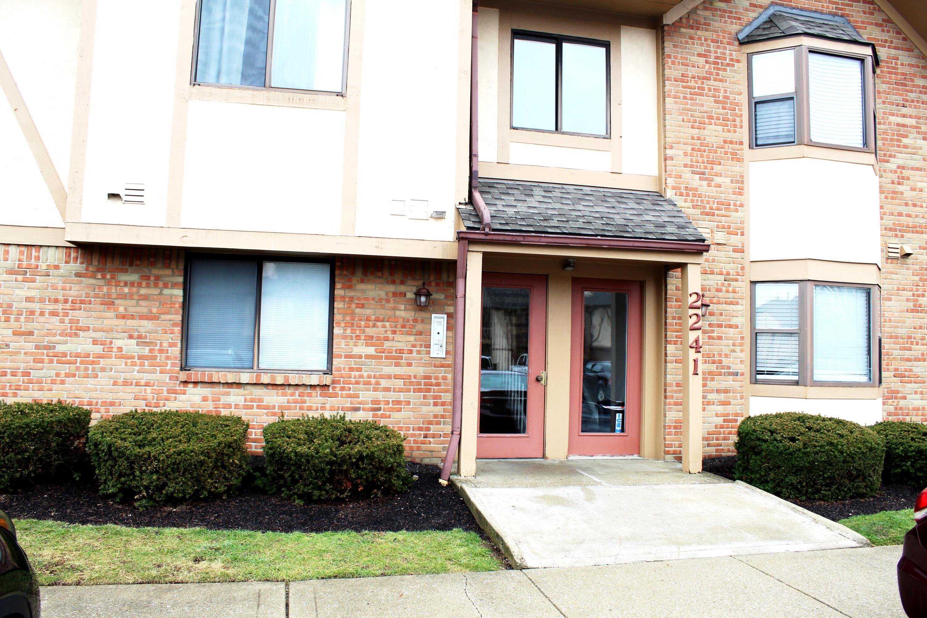 2241 Hedgerow Road, Unit 2241D Columbus, OH 43220 - Photo 1 of 21 2241 Front