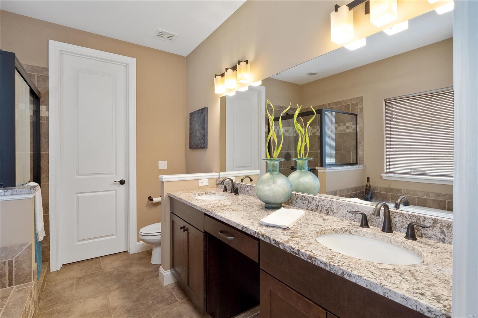 1052 Bridlewood Valley Point High Ridge, MO 63049 - Photo 19 of 34 Gallery Image 19