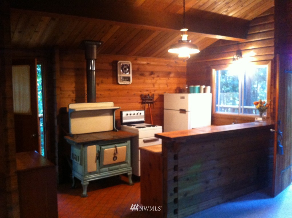 130 Moose Road Quilcene, WA 98376 - Photo 7 of 15 Gallery Image 7