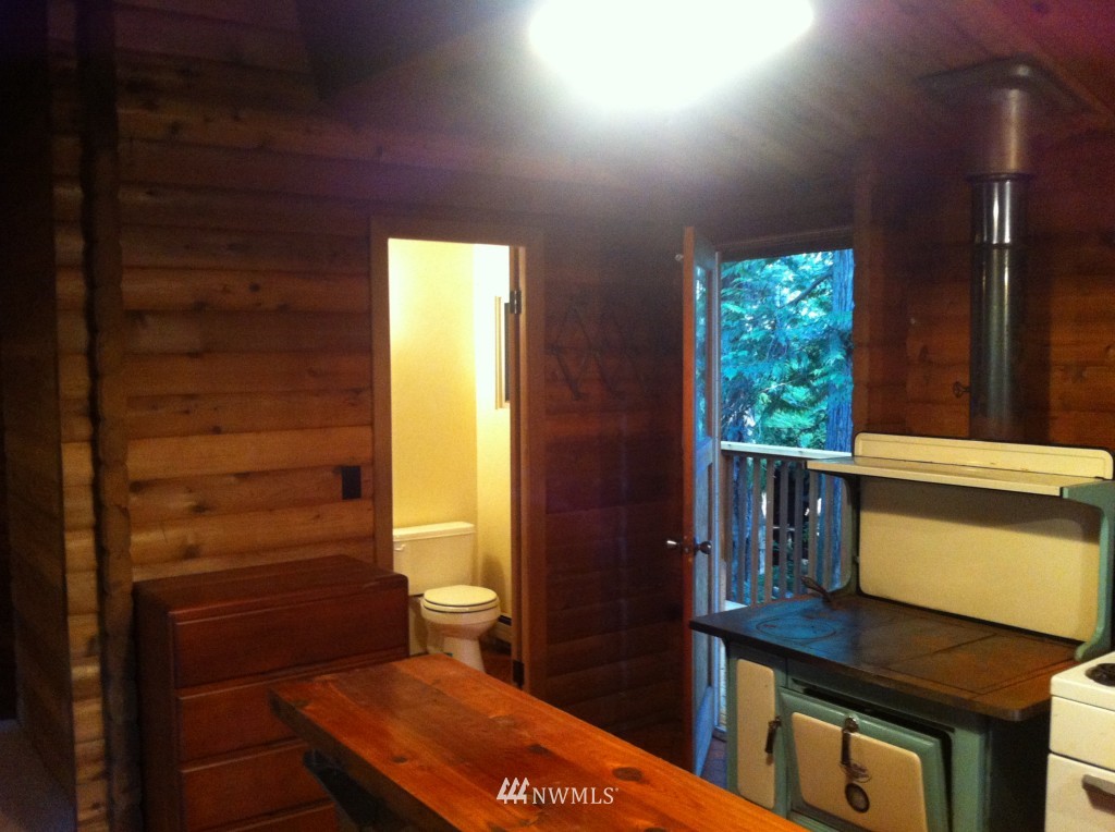 130 Moose Road Quilcene, WA 98376 - Photo 8 of 15 Gallery Image 8