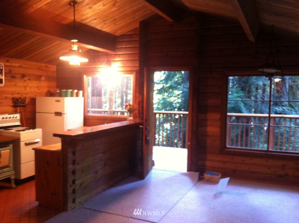 130 Moose Road Quilcene, WA 98376 - Photo 10 of 15 Gallery Image 10