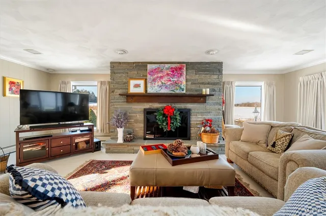 $599,900 | 8087 Cider Street, Whitestown, NY 13424