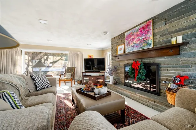 $599,900 | 8087 Cider Street, Whitestown, NY 13424