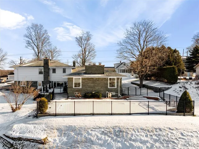 $599,900 | 8087 Cider Street, Whitestown, NY 13424