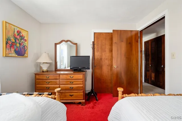 $599,900 | 8087 Cider Street, Whitestown, NY 13424