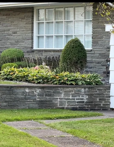 $599,900 | 8087 Cider Street, Whitestown, NY 13424