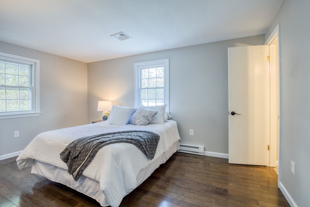 987 Shaker Road Westfield, MA 01085 - Photo 16 of 23 Gallery Image 16