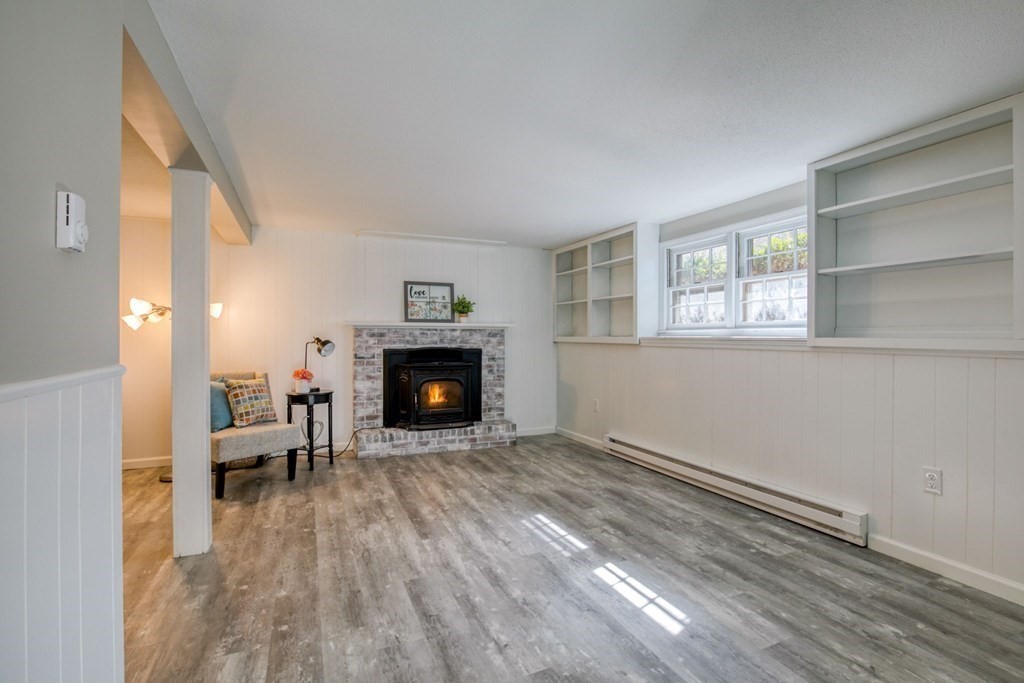 987 Shaker Road Westfield, MA 01085 - Photo 18 of 23 Gallery Image 18