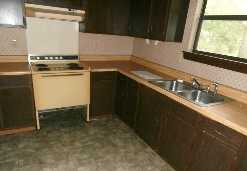 453 Gravitt Road Chickamauga, GA 30707 - Photo 2 of 13 Kitchen