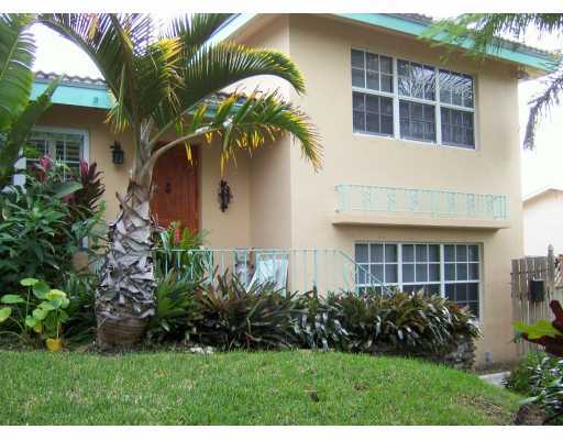 584 Northwest 16th Avenue Boca Raton, FL 33486 - Photo 1 of 8 Primary Photo
