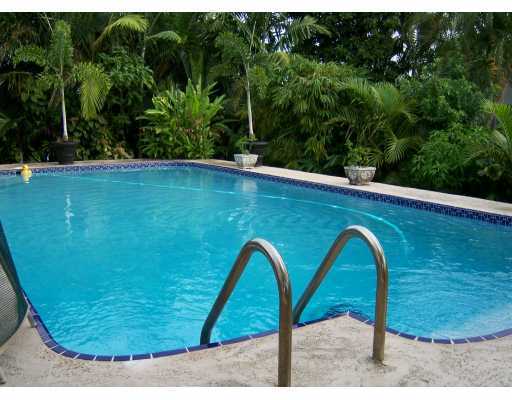 584 Northwest 16th Avenue Boca Raton, FL 33486 - Photo 2 of 8 Additional Photo