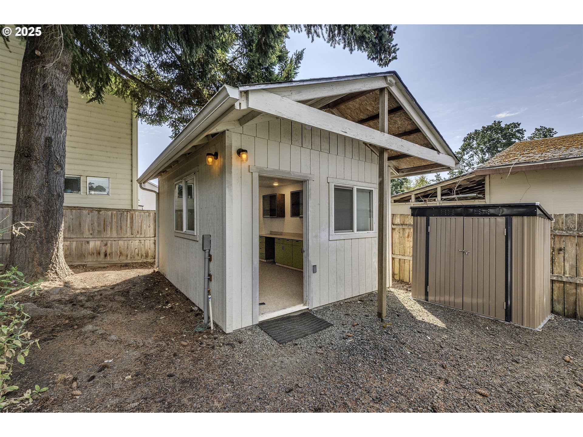 2319 Hawthorne Street Forest Grove, OR 97116 - Photo 29 of 33 a view of a back yard of the house