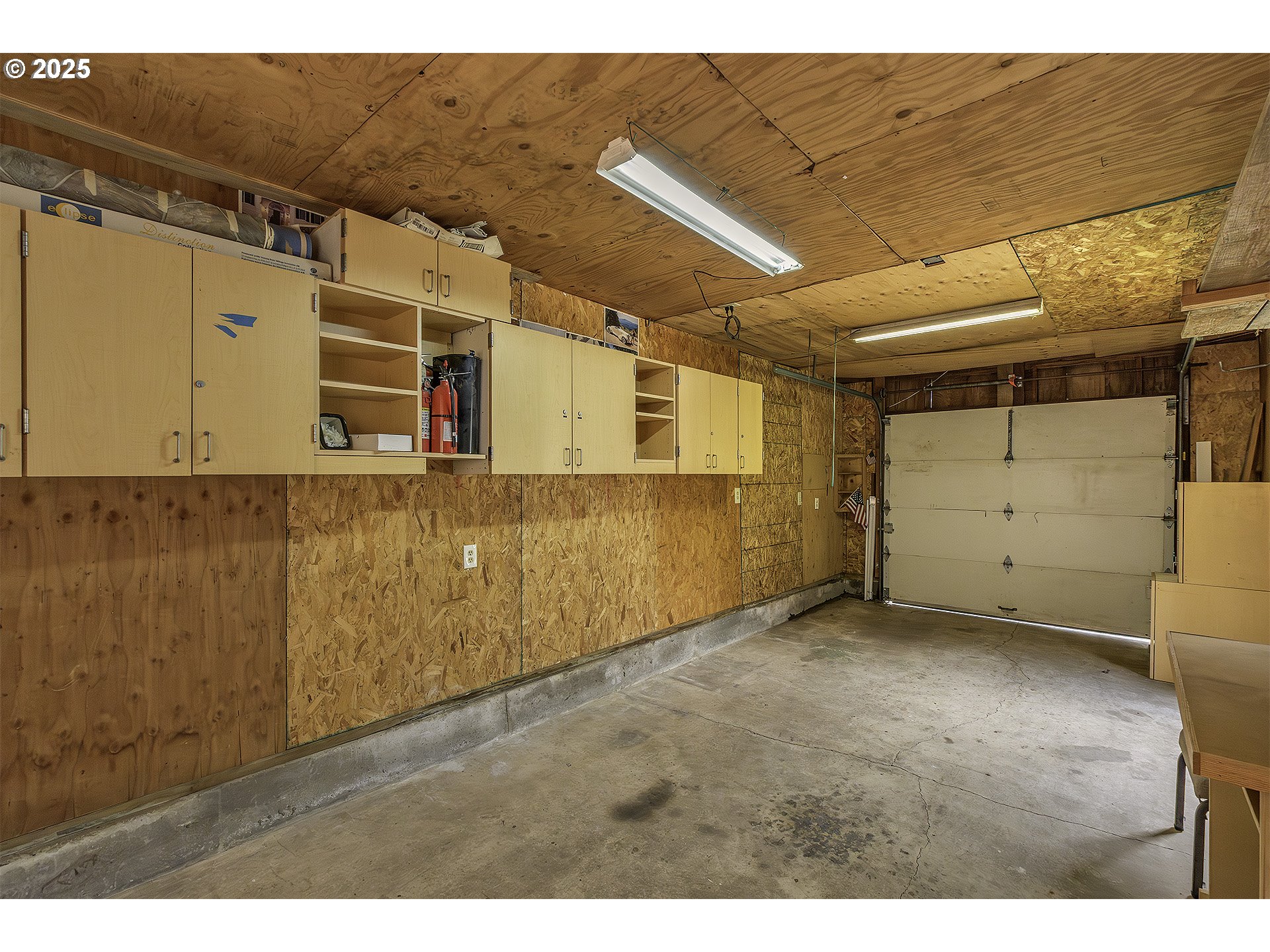 2319 Hawthorne Street Forest Grove, OR 97116 - Photo 33 of 33 a view of a garage