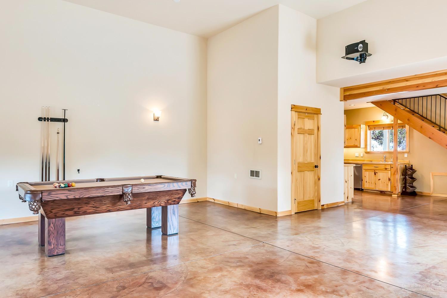 64352 Hunnell Road Bend, OR 97703 - Photo 11 of 25 Additional Photo