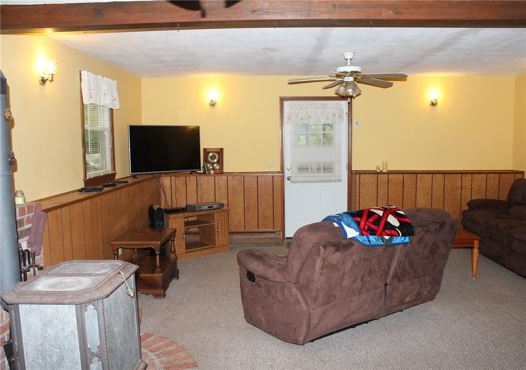 80 Leuba Road Coventry, RI 02816 - Photo 13 of 31