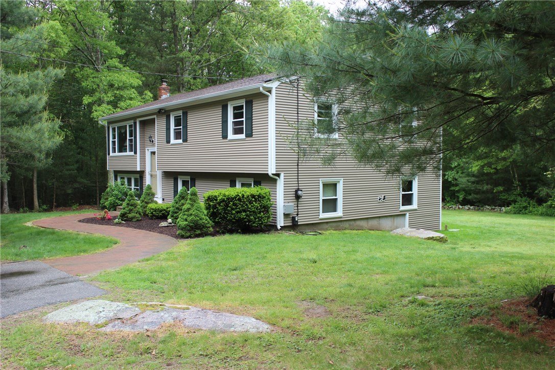 80 Leuba Road Coventry, RI 02816 - Photo 2 of 31
