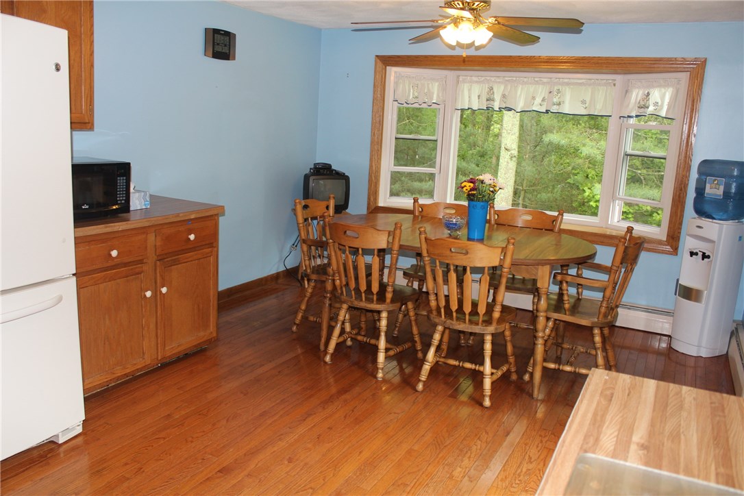 80 Leuba Road Coventry, RI 02816 - Photo 5 of 31