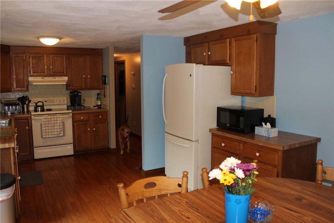 80 Leuba Road Coventry, RI 02816 - Photo 7 of 31